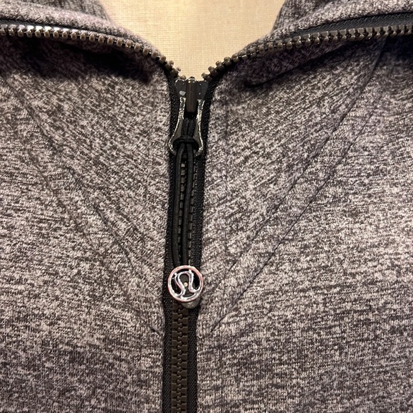 Lululemon Be Present Grey Jacket - Picture 6 of 7